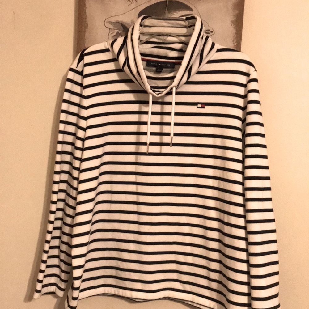 Tommy Hilfiger top